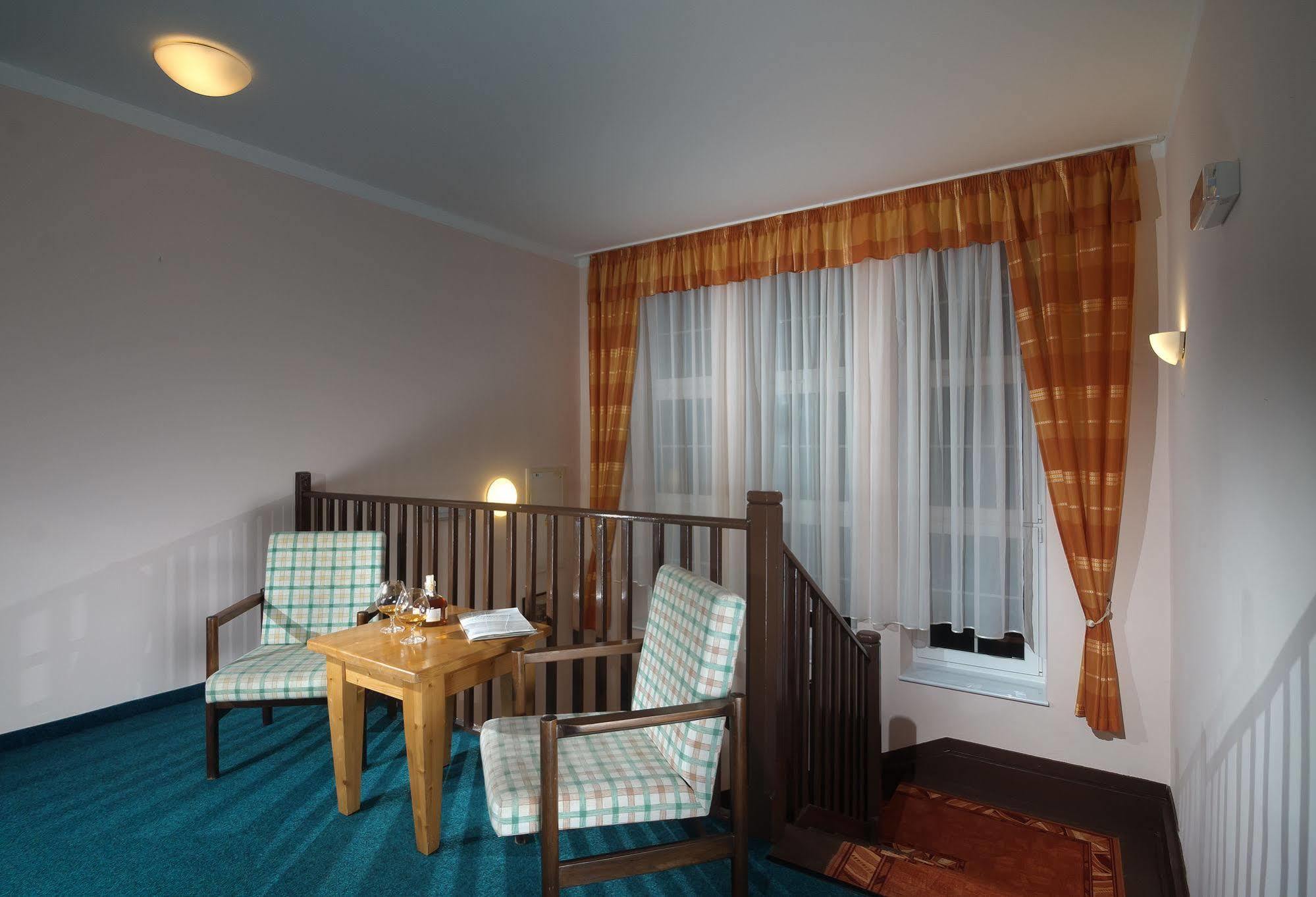 Lyzarska Bouda Domovina Hotel Spindleruv Mlyn Exterior photo