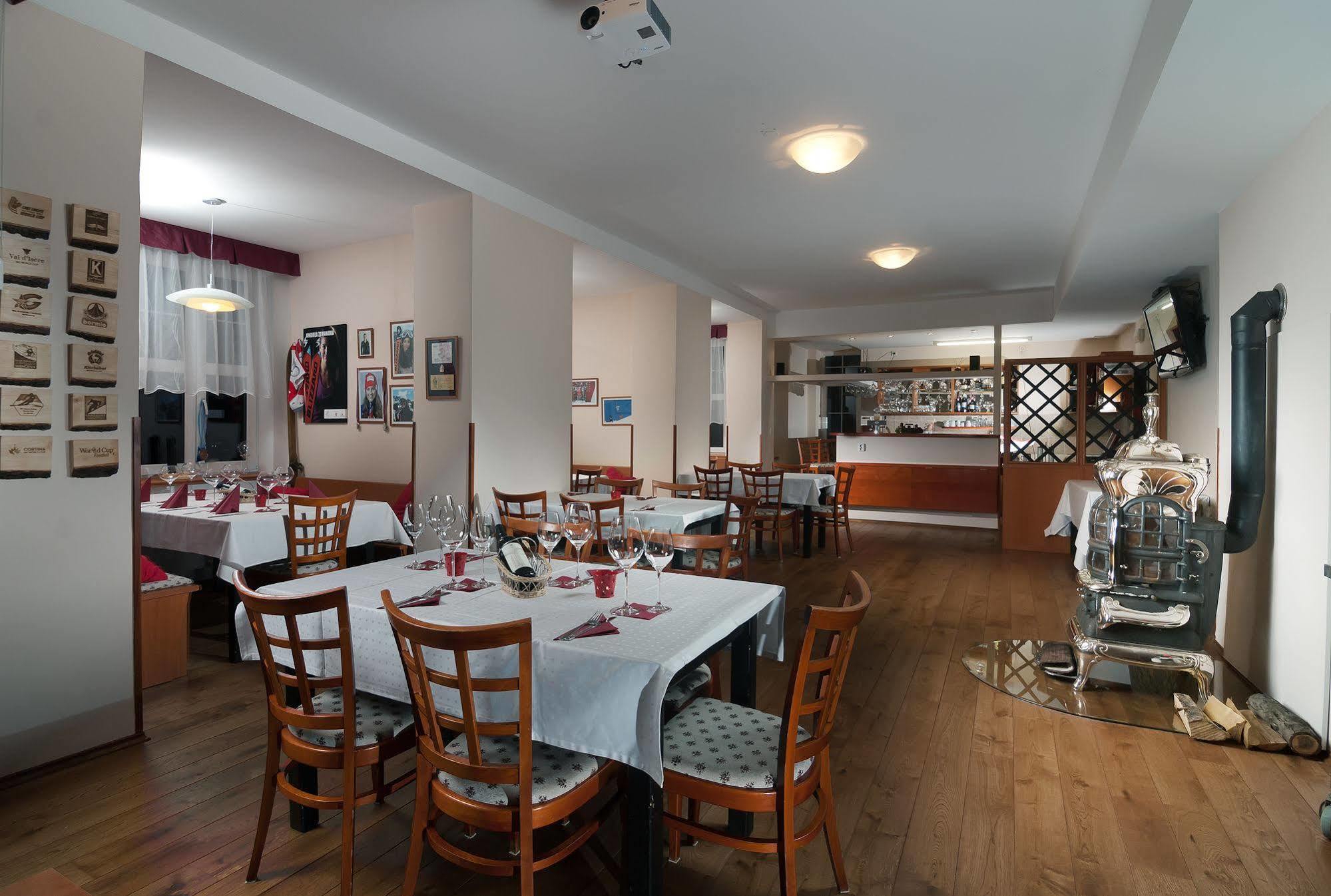 Lyzarska Bouda Domovina Hotel Spindleruv Mlyn Exterior photo