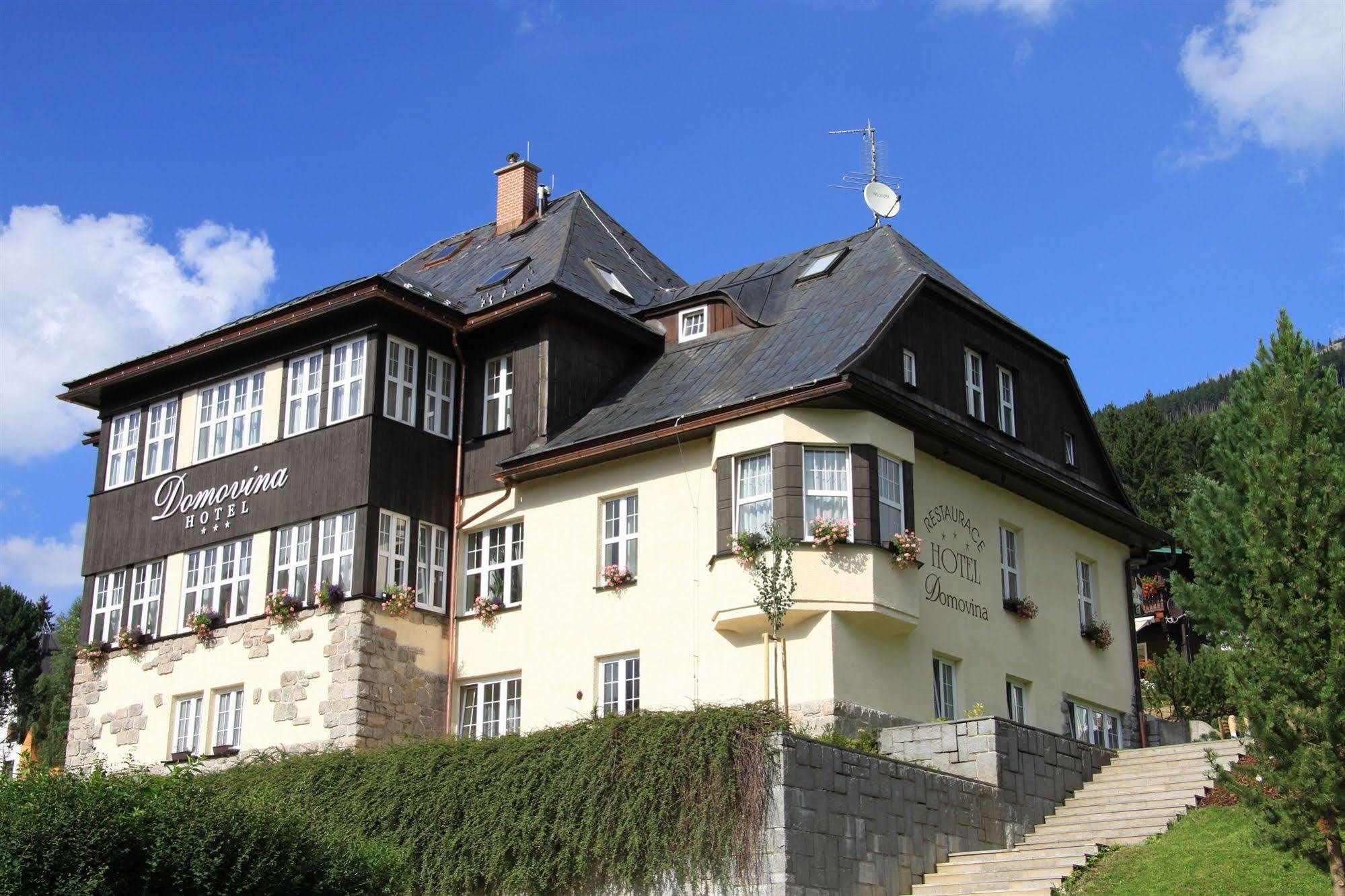 Lyzarska Bouda Domovina Hotel Spindleruv Mlyn Exterior photo